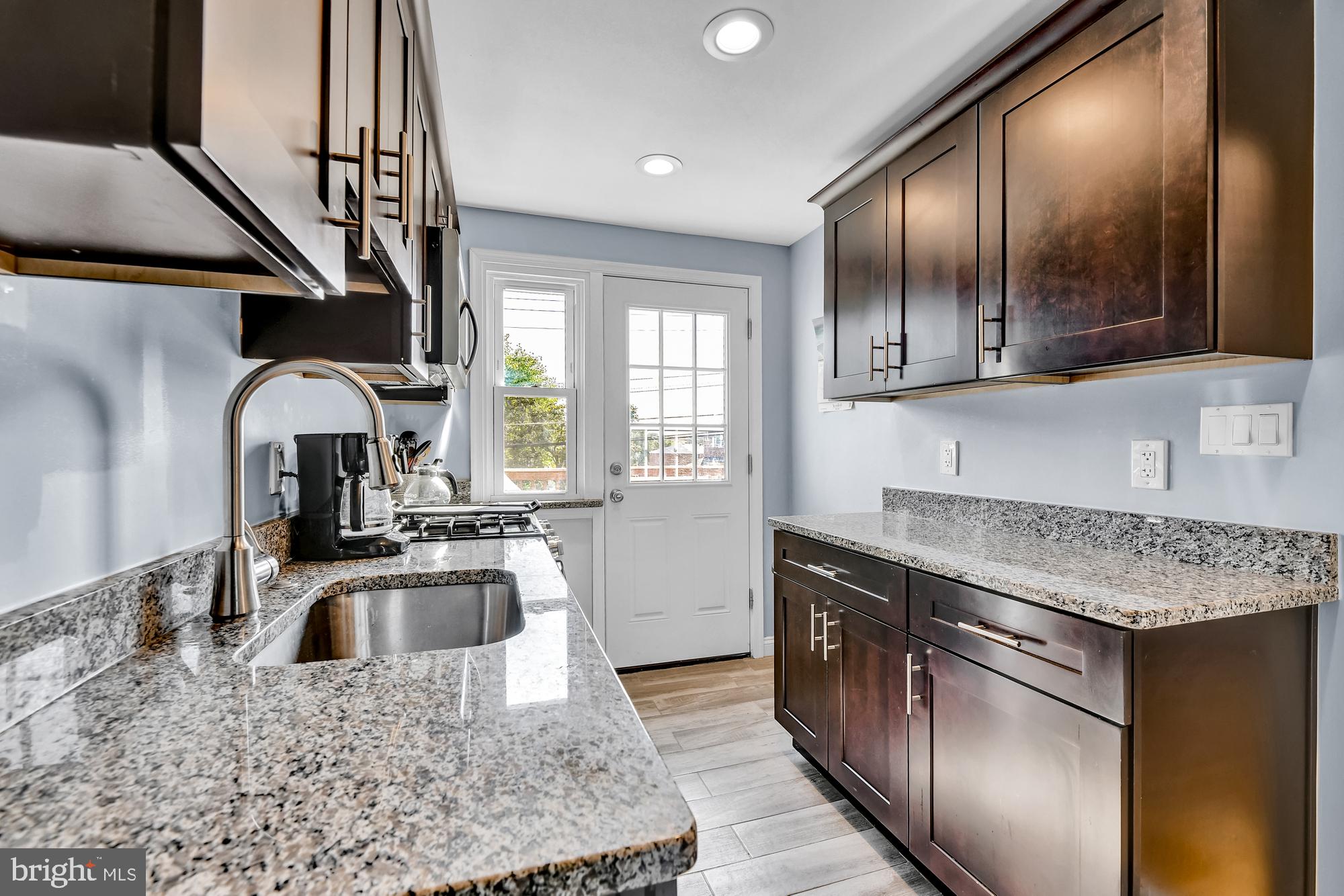 1019 Downton Road Baltimore, MD 21227 - Photo 10 of 28 Gallery Image 10