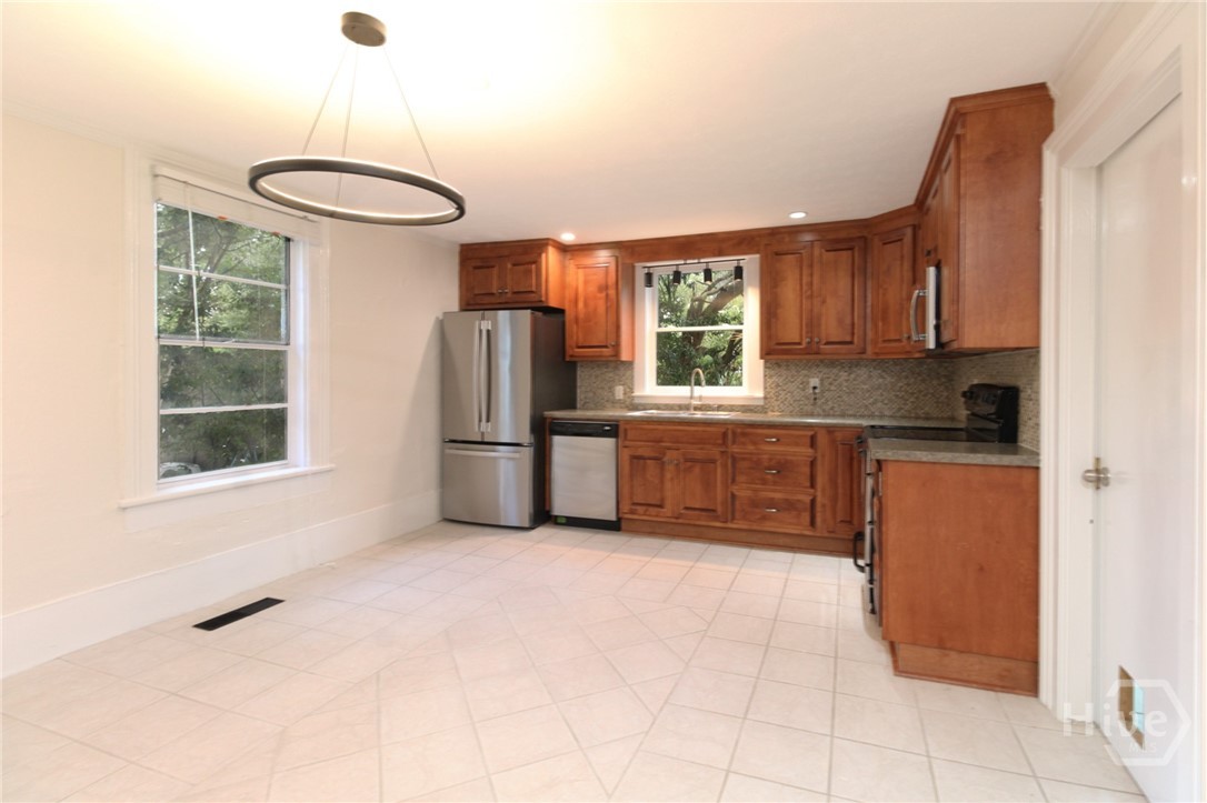 546 Pulaski Street Athens, GA 30601 - Photo 10 of 31 Gallery Image 10