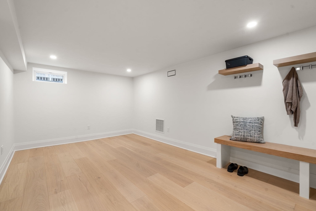 33 Dickson Avenue Arlington, MA 02474 - Photo 29 of 34