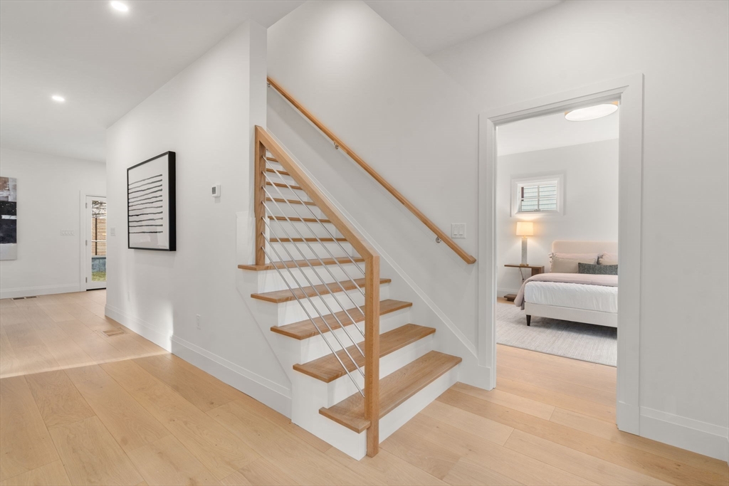 33 Dickson Avenue Arlington, MA 02474 - Photo 7 of 34