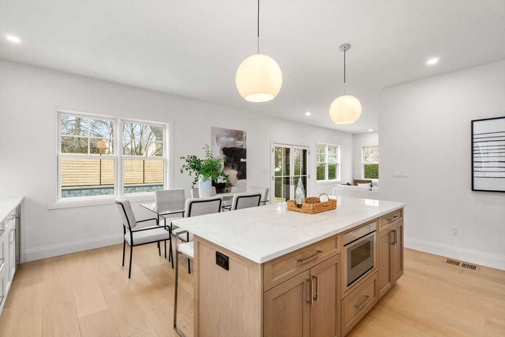 33 Dickson Avenue Arlington, MA 02474 - Photo 10 of 34