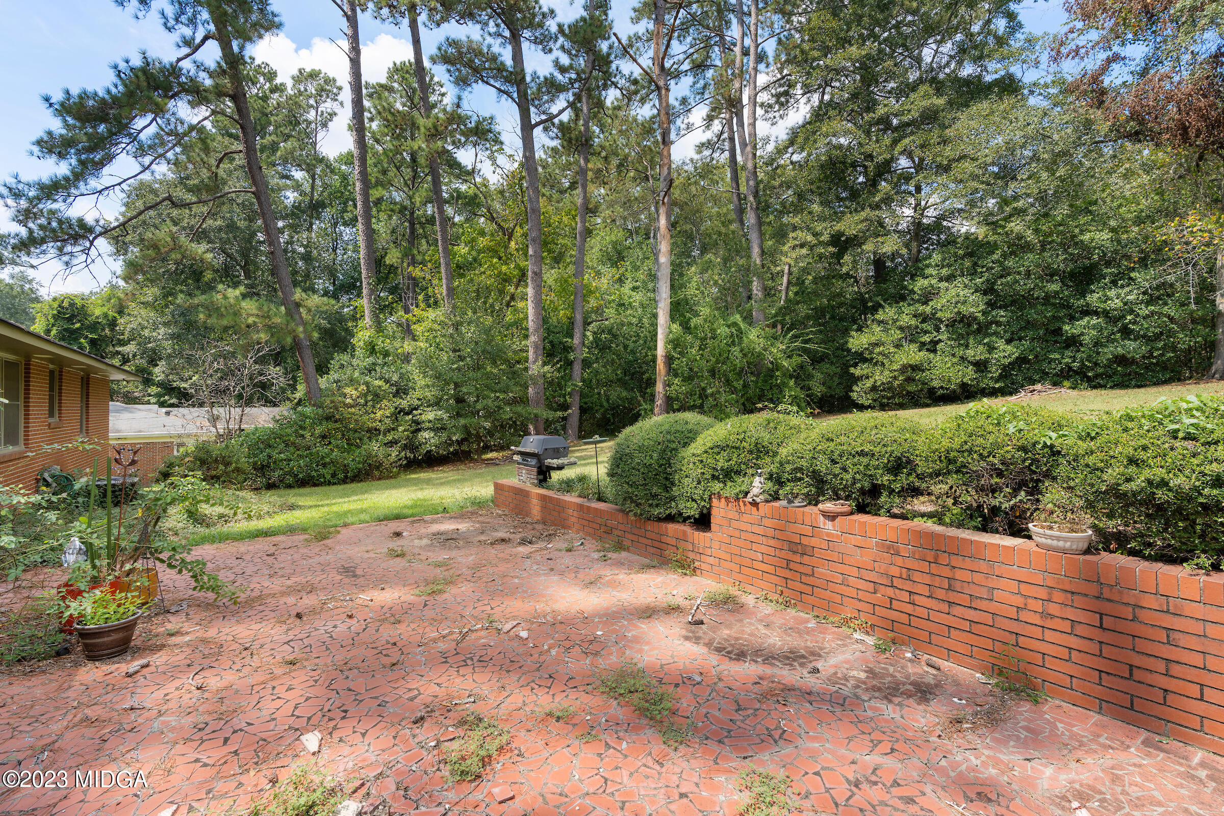 816 Windsor Road Macon, GA 31204 - Photo 35 of 35 230913_Pickup_Macon_0103