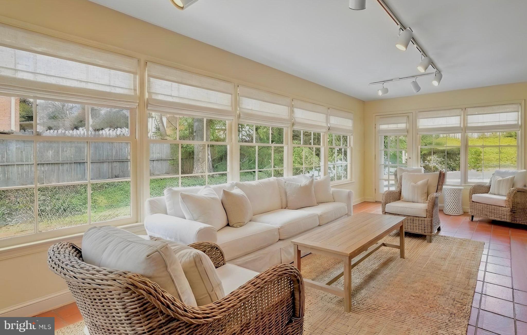 7215 Helmsdale Road Bethesda, MD 20817 - Photo 12 of 19