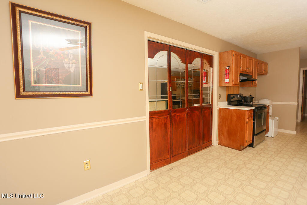 4103 Rainey Road Jackson, MS 39212 - Photo 13 of 28 IMG_2196