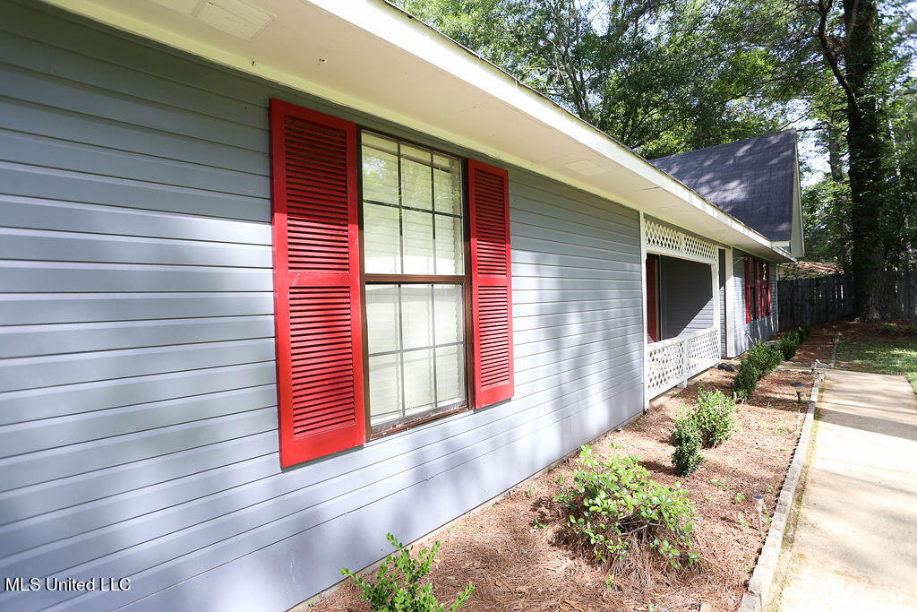 4103 Rainey Road Jackson, MS 39212 - Photo 7 of 28 IMG_2149