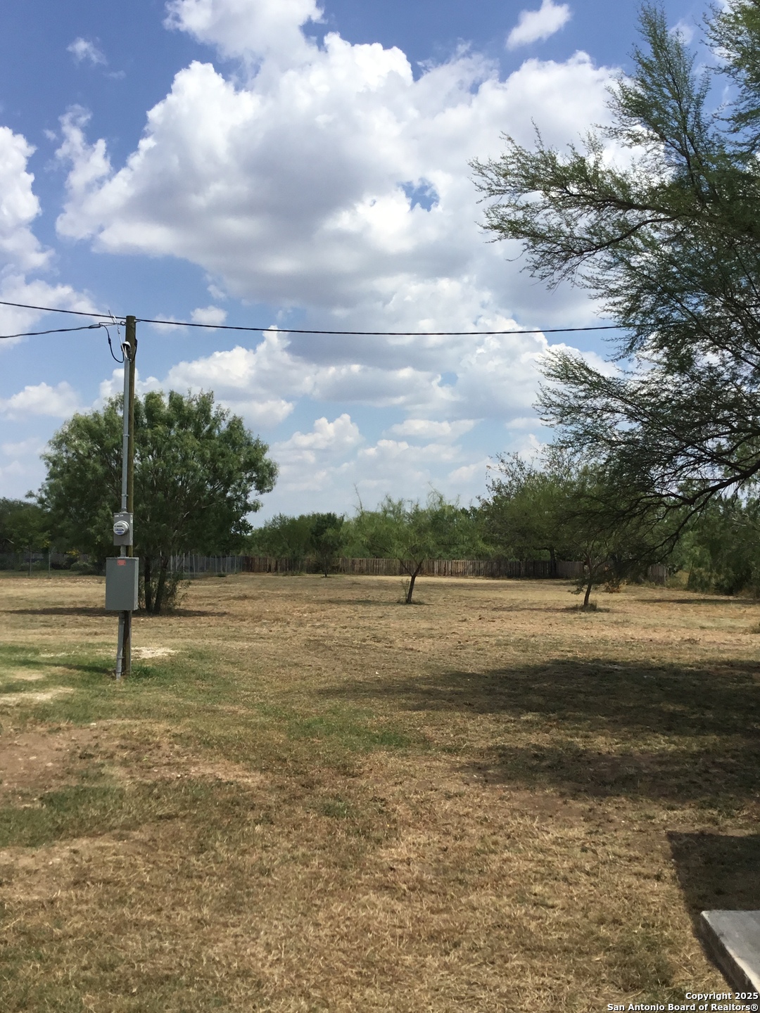 680 Southeast Front Avenue Sabinal, TX 78881 - Photo 35 of 37