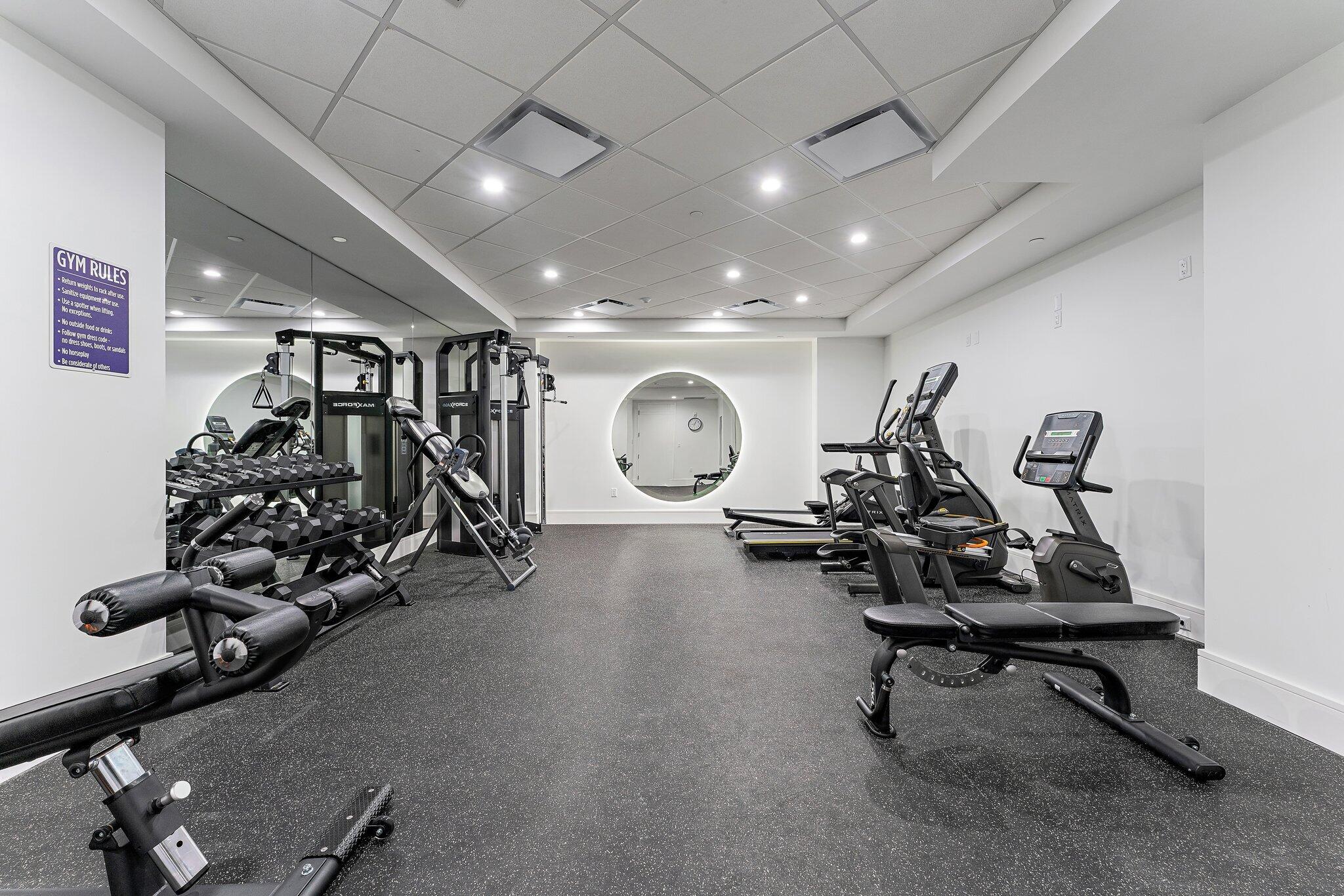 1 South Coastal Way, Unit 3030 Jupiter, FL 33477 - Photo 45 of 61 a view of a room with gym equipment