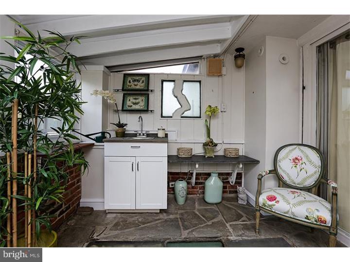 2018 Addison Street Philadelphia, PA 19146 - Photo 19 of 24 Gallery Image 19