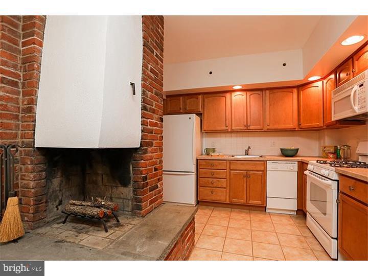 2018 Addison Street Philadelphia, PA 19146 - Photo 6 of 24 Gallery Image 6