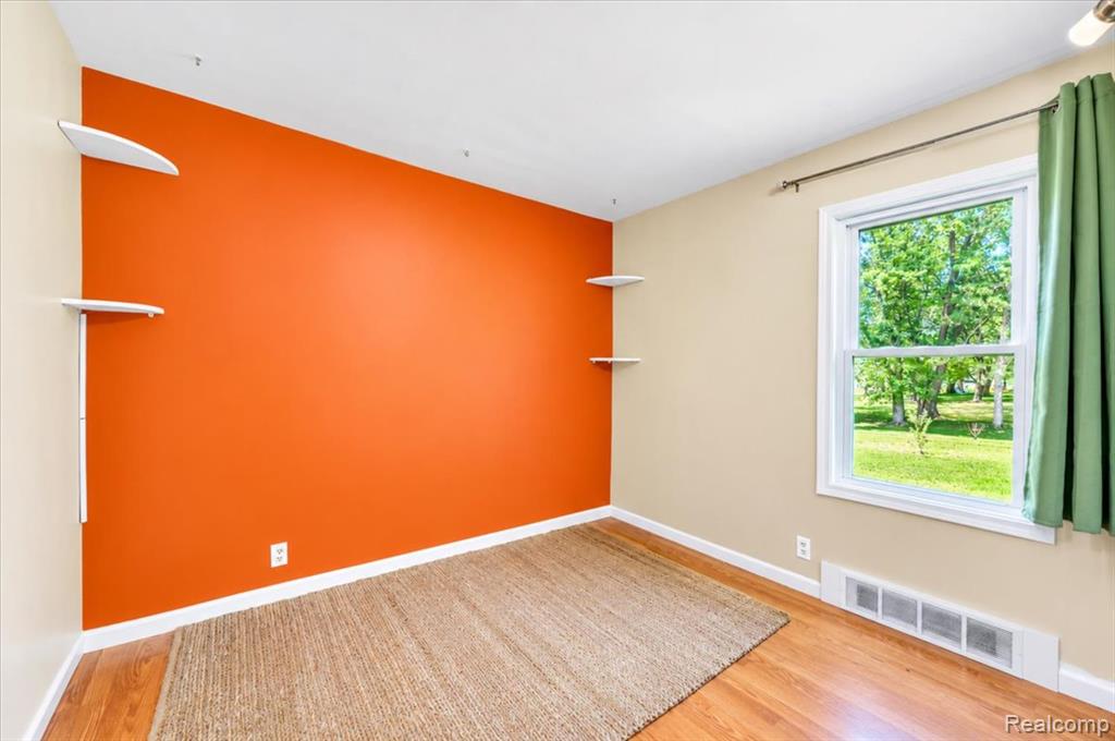 3852 North Lapeer Road Lapeer, MI 48446 - Photo 14 of 17 Gallery Image 14