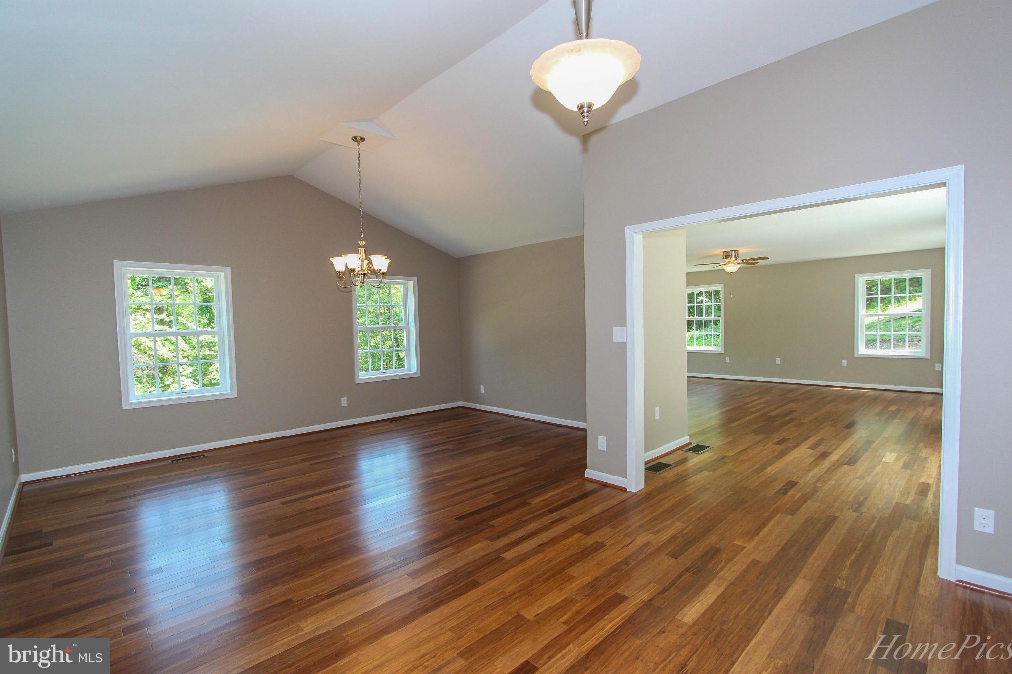 2613 Chestnut Grove Road Sharpsburg, MD 21782 - Photo 11 of 30 Dining Room