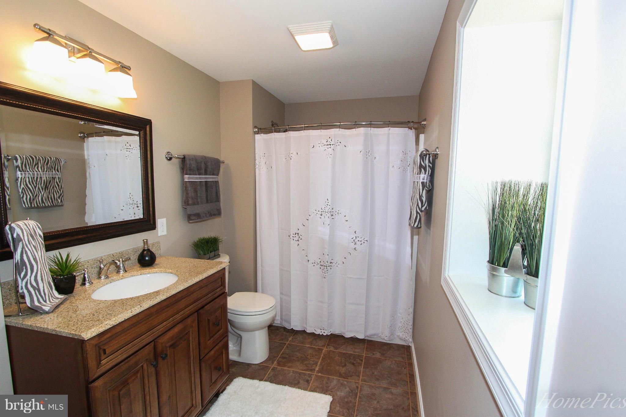 2613 Chestnut Grove Road Sharpsburg, MD 21782 - Photo 16 of 30 Bath