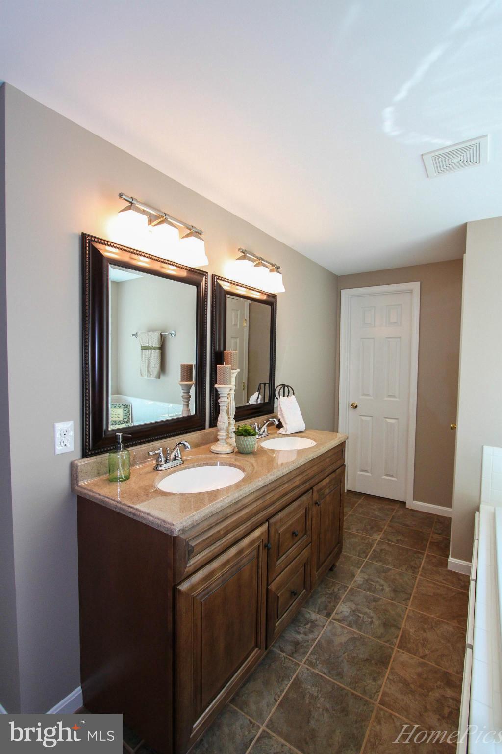 2613 Chestnut Grove Road Sharpsburg, MD 21782 - Photo 24 of 30 Bath (Master)