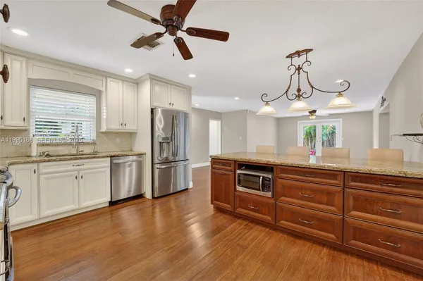 $849,900 | 661 Northwest 66th Avenue, Plantation, FL 33317