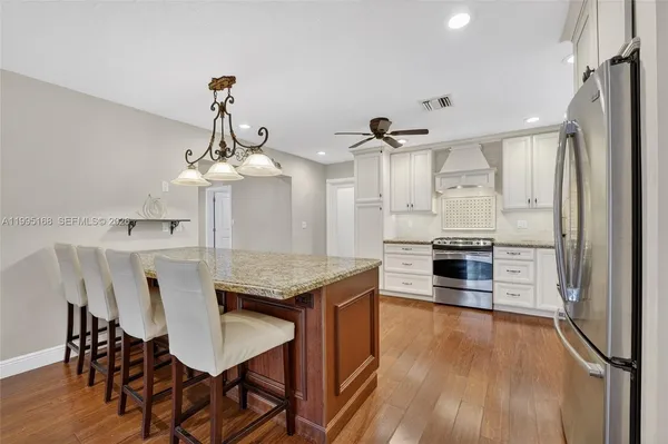 $849,900 | 661 Northwest 66th Avenue, Plantation, FL 33317