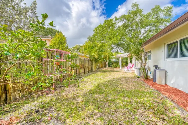 $849,900 | 661 Northwest 66th Avenue, Plantation, FL 33317