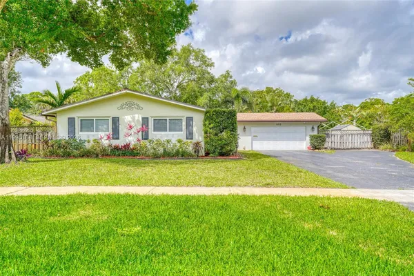 $849,900 | 661 Northwest 66th Avenue, Plantation, FL 33317