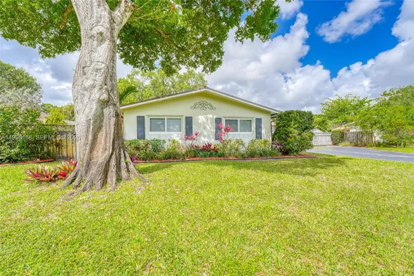 $849,900 | 661 Northwest 66th Avenue, Plantation, FL 33317