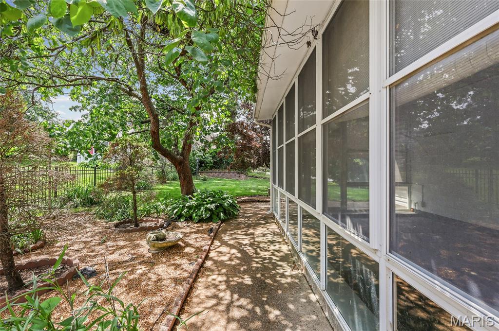 8970 South Laclede Station Road St. Louis, MO 63123 - Photo 35 of 41 Gallery Image 35