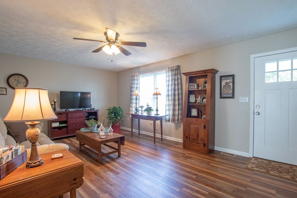 33630 Spring Hill Drive Glade Spring, VA 24340 - Photo 14 of 42 Gallery Image 14
