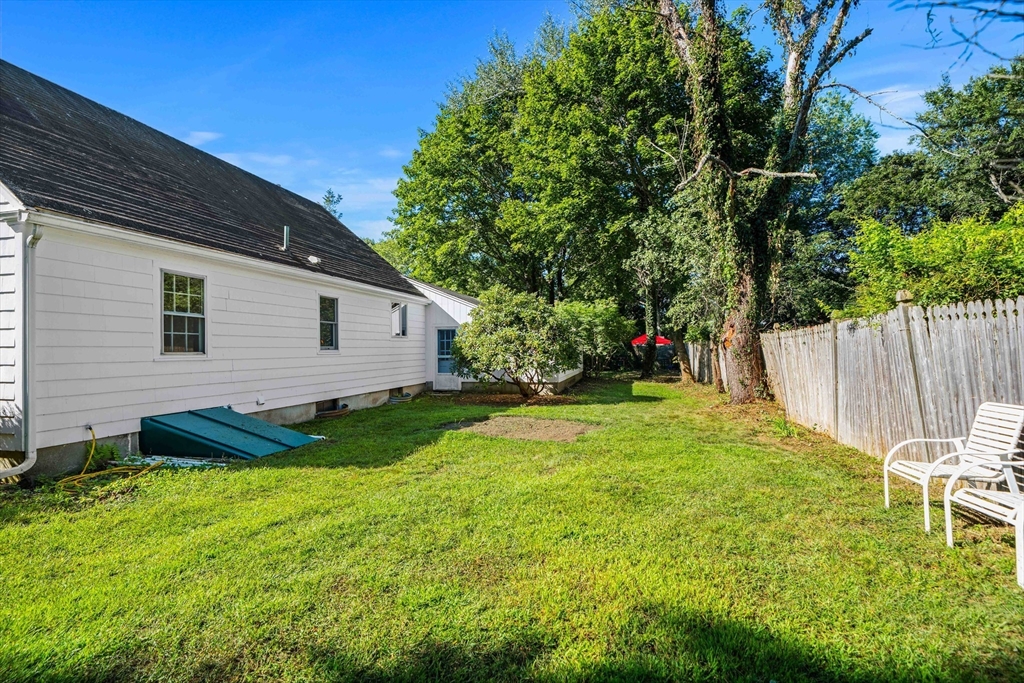 31 Homestead Circle Hamilton, MA 01982 - Photo 32 of 38 Gallery Image 32