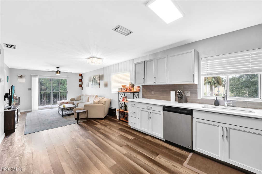 8093 Country Road, Unit 204 Fort Myers, FL 33919 - Photo 4 of 17 Gallery Image 4