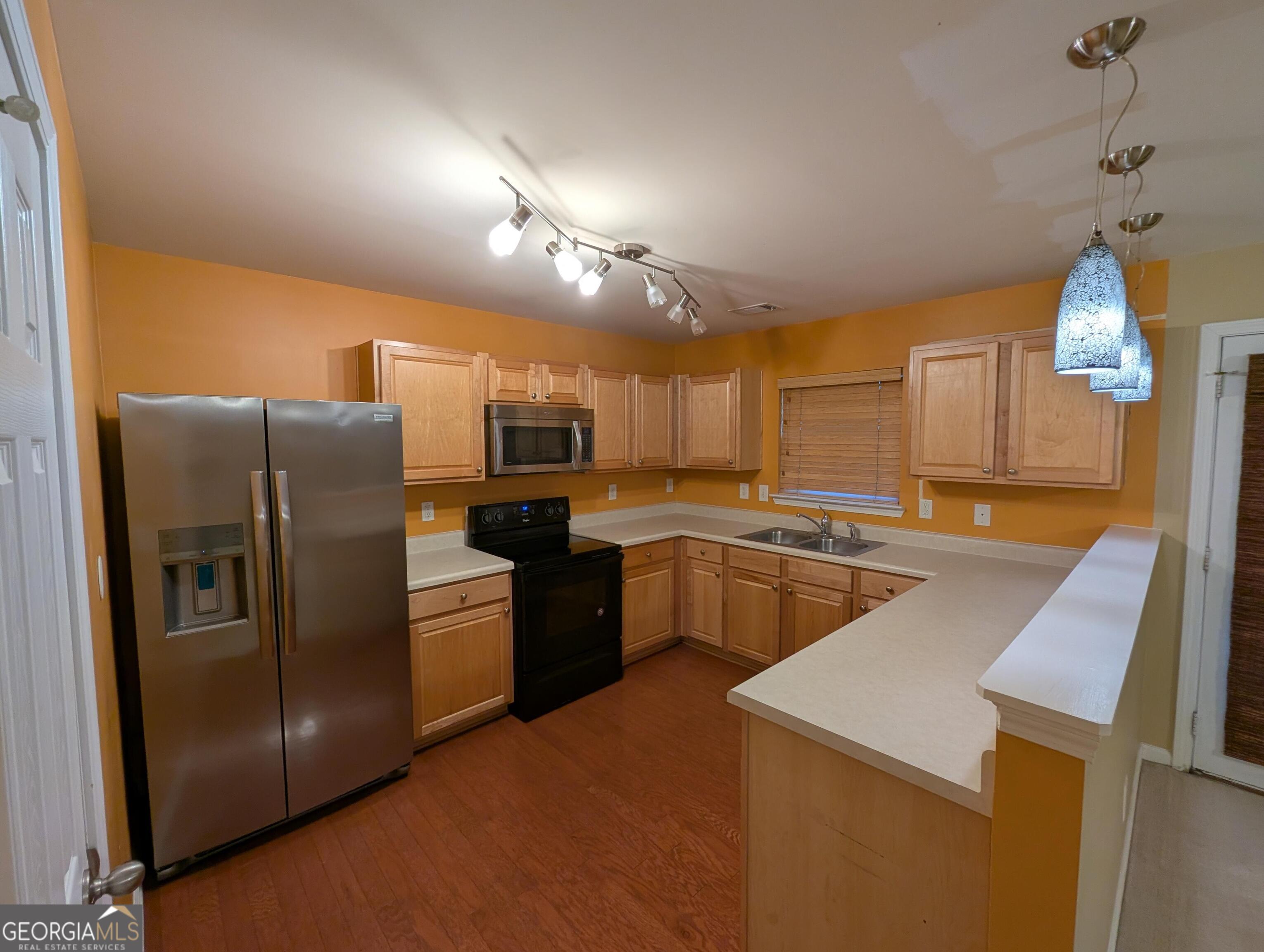 2475 Sheldon Place Cumming, GA 30040 - Photo 11 of 28