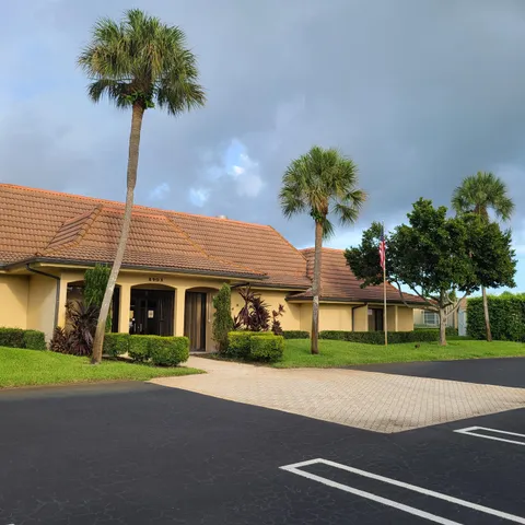 $2,300 | 2975 Southwest 22nd Avenue, Unit 1080, Delray Beach, FL 33445