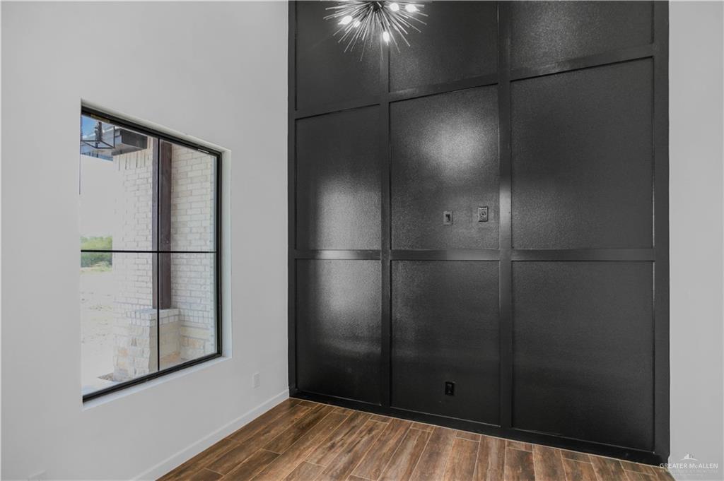 3730 East Davis Road Edinburg, TX 78542 - Photo 10 of 23 View of closet