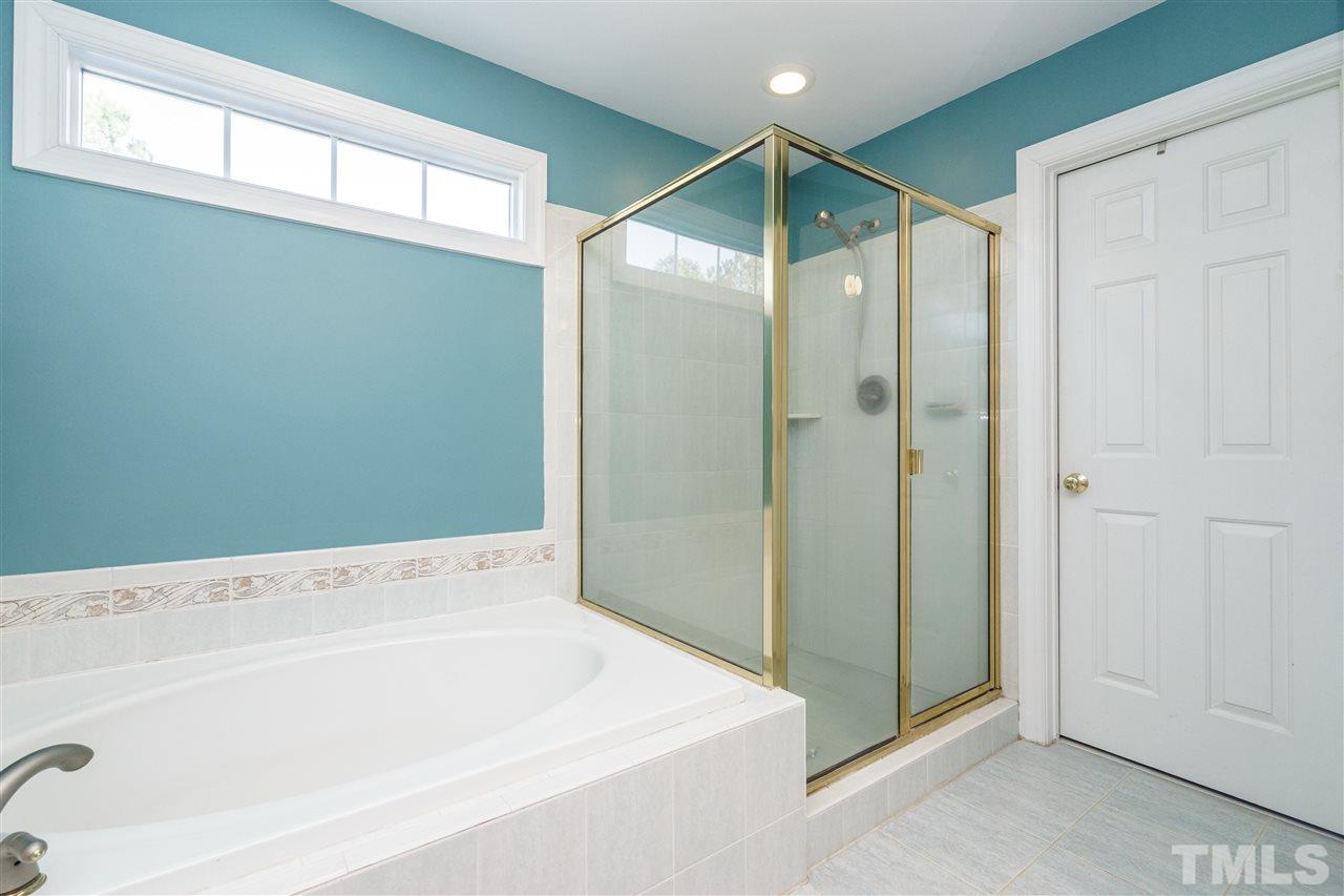 904 Windrow Lane Raleigh, NC 27603 - Photo 15 of 25