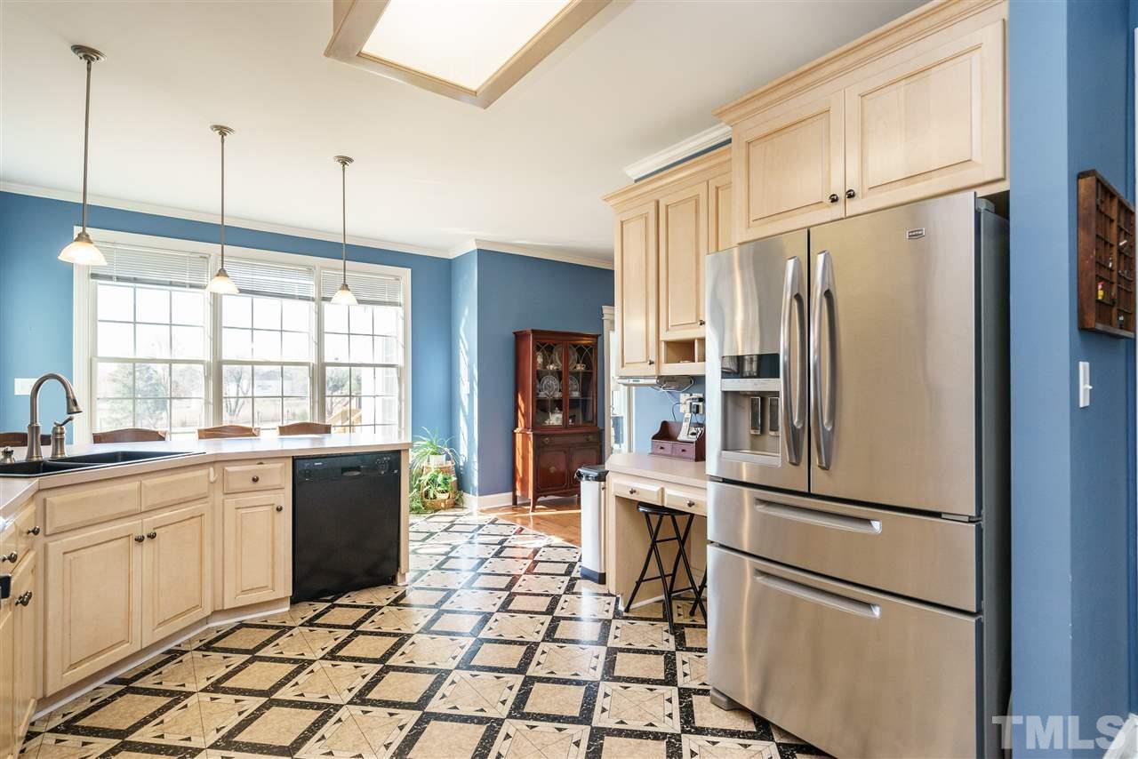 904 Windrow Lane Raleigh, NC 27603 - Photo 8 of 25