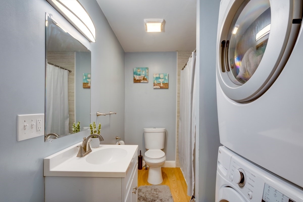 106 Walnut Street Clinton, MA 01510 - Photo 13 of 40 Gallery Image 13