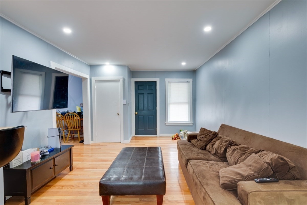 106 Walnut Street Clinton, MA 01510 - Photo 30 of 40 Gallery Image 30