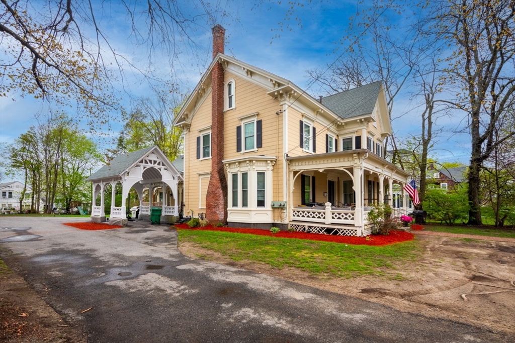 106 Walnut Street Clinton, MA 01510 - Photo 3 of 40 Gallery Image 3