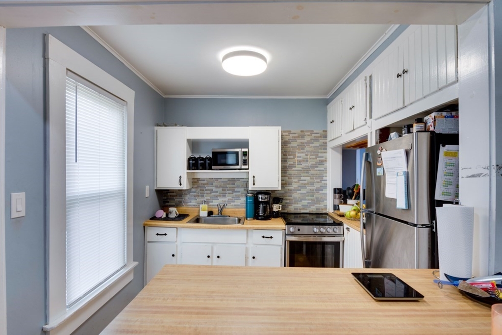 106 Walnut Street Clinton, MA 01510 - Photo 31 of 40 Gallery Image 31