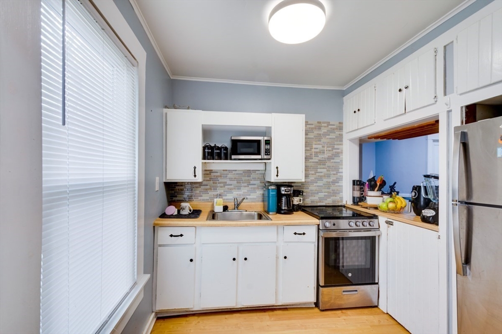 106 Walnut Street Clinton, MA 01510 - Photo 32 of 40 Gallery Image 32