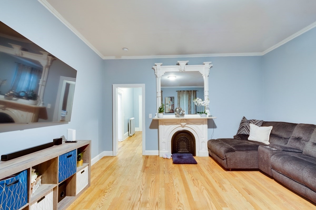 106 Walnut Street Clinton, MA 01510 - Photo 7 of 40 Gallery Image 7