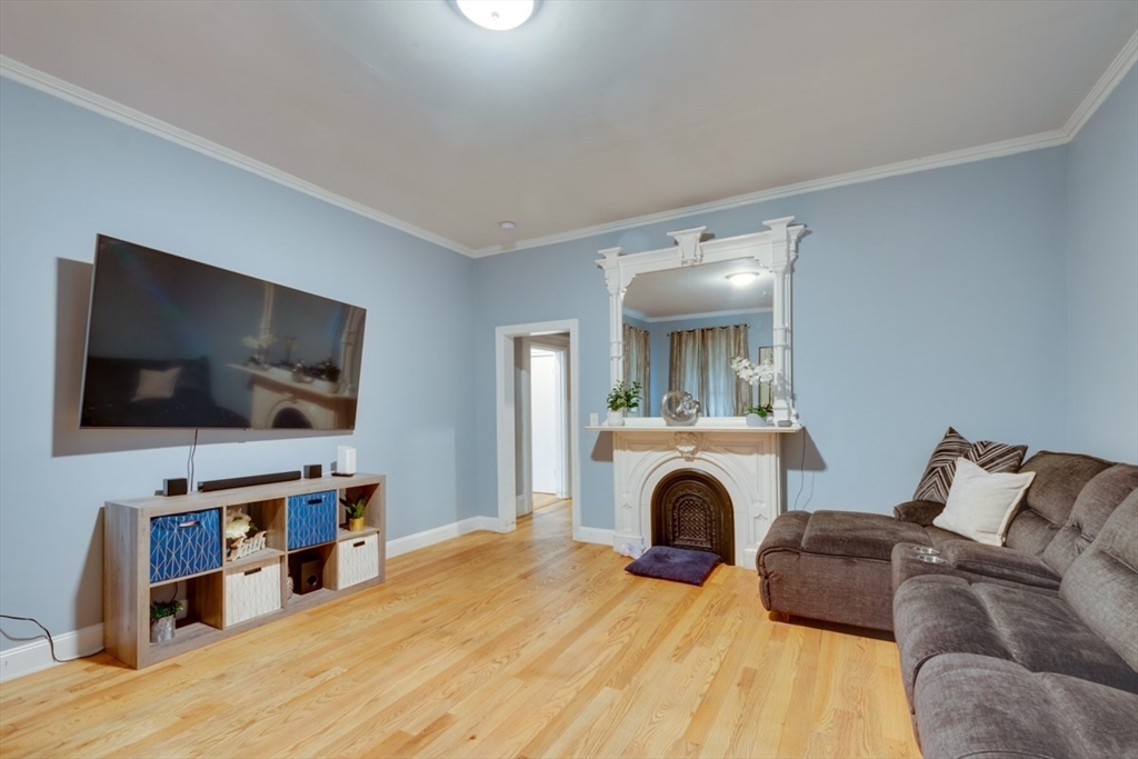 106 Walnut Street Clinton, MA 01510 - Photo 8 of 40 Gallery Image 8