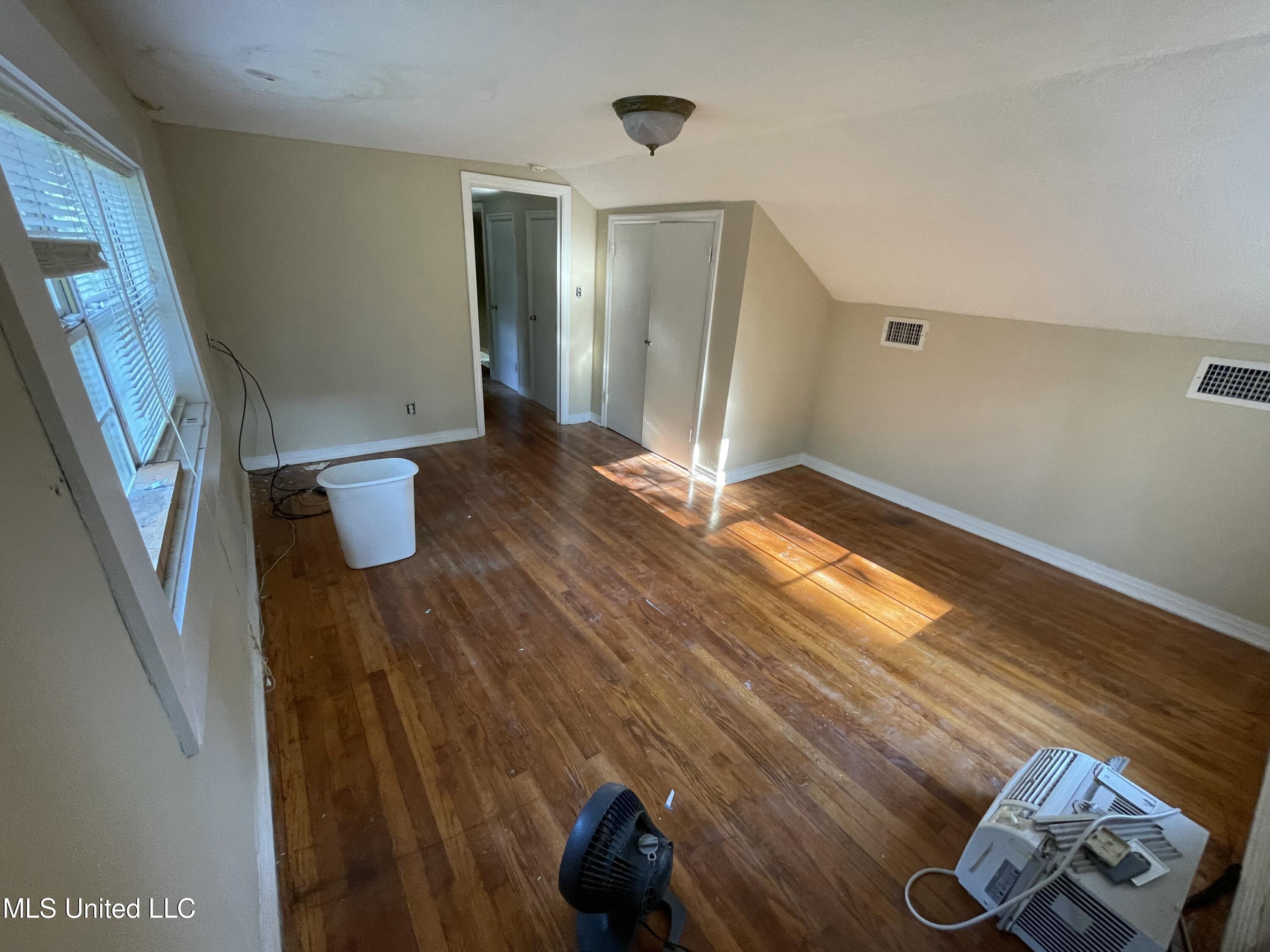 219 Constance Lane Columbus, MS 39702 - Photo 19 of 28 Bedroom