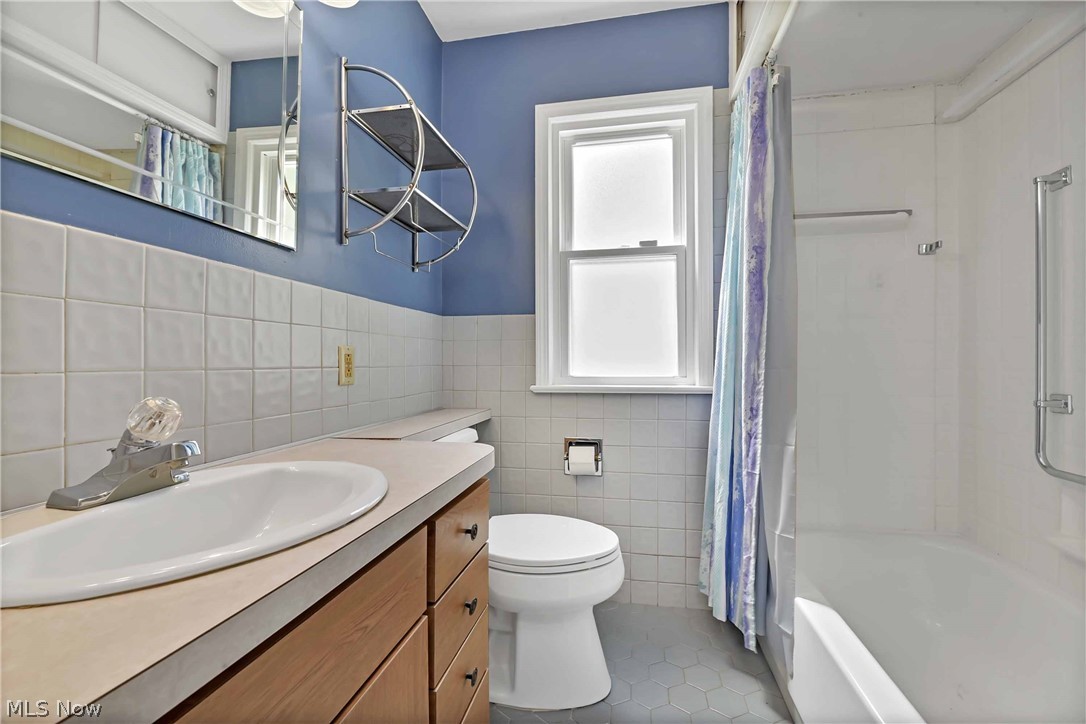 1722 Lorimer Road Cleveland, OH 44134 - Photo 27 of 35