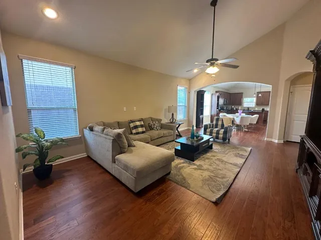 $2,650 | 16213 Cantania Cove, Pflugerville, TX 78660