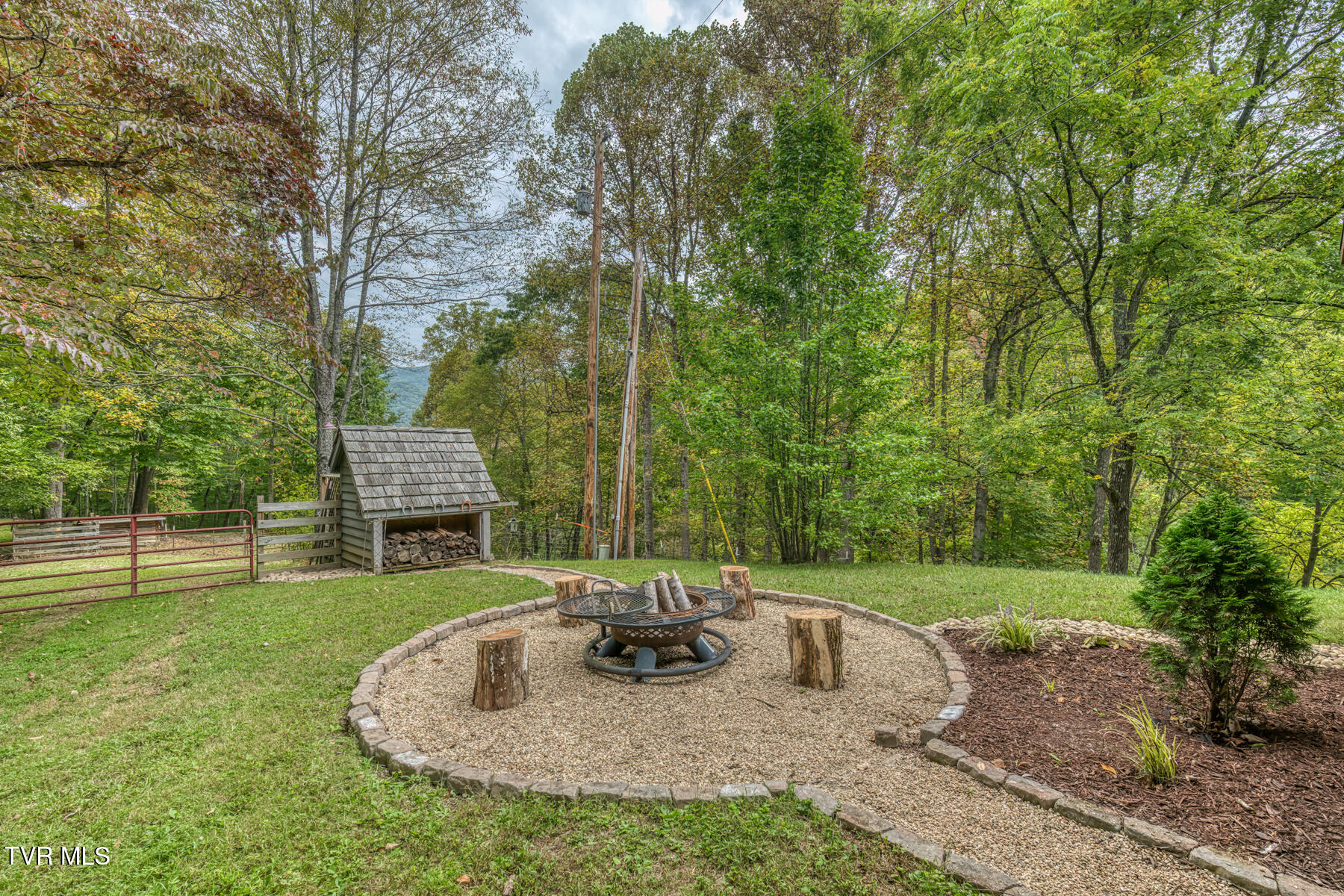 160 Conley Stevens Road Roan Mountain, TN 37687 - Photo 3 of 68 160 Conley Stevens Rd-48
