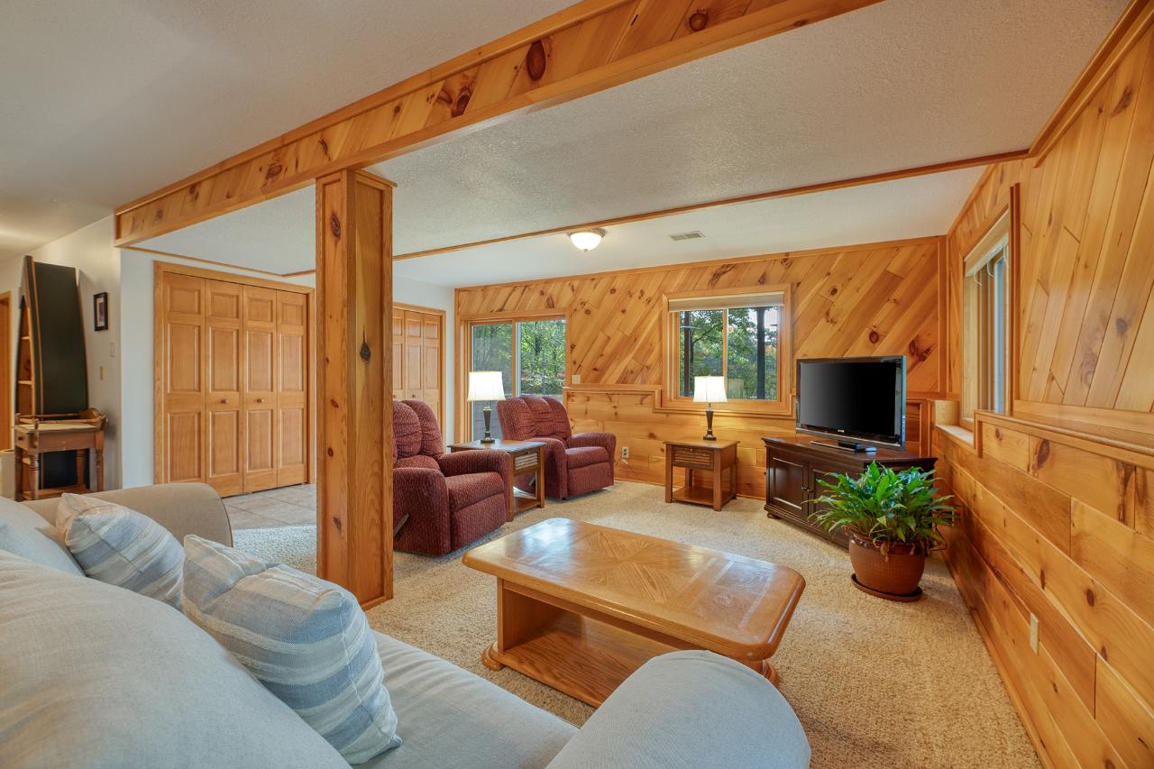 6003 Redpine Lane Rhinelander, WI 54501 - Photo 6 of 39 Gallery Image 6