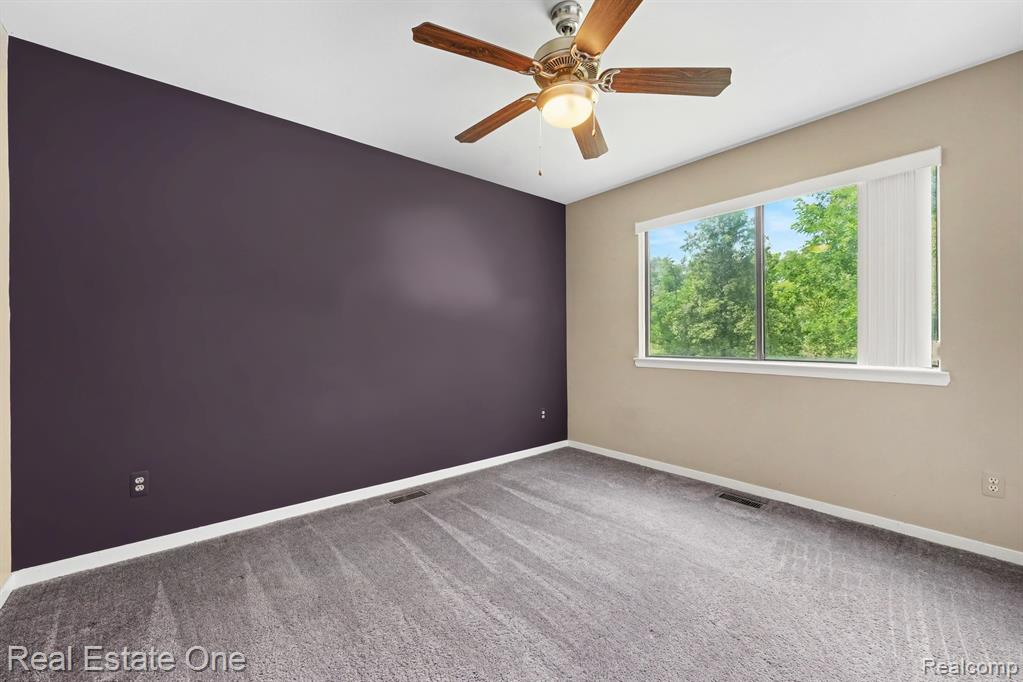 701 Charing Court Rochester, MI 48307 - Photo 14 of 26