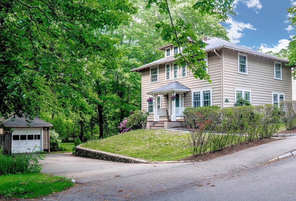 14 Intervale Terrace Reading, MA 01867 - Photo 2 of 20 Gallery Image 2