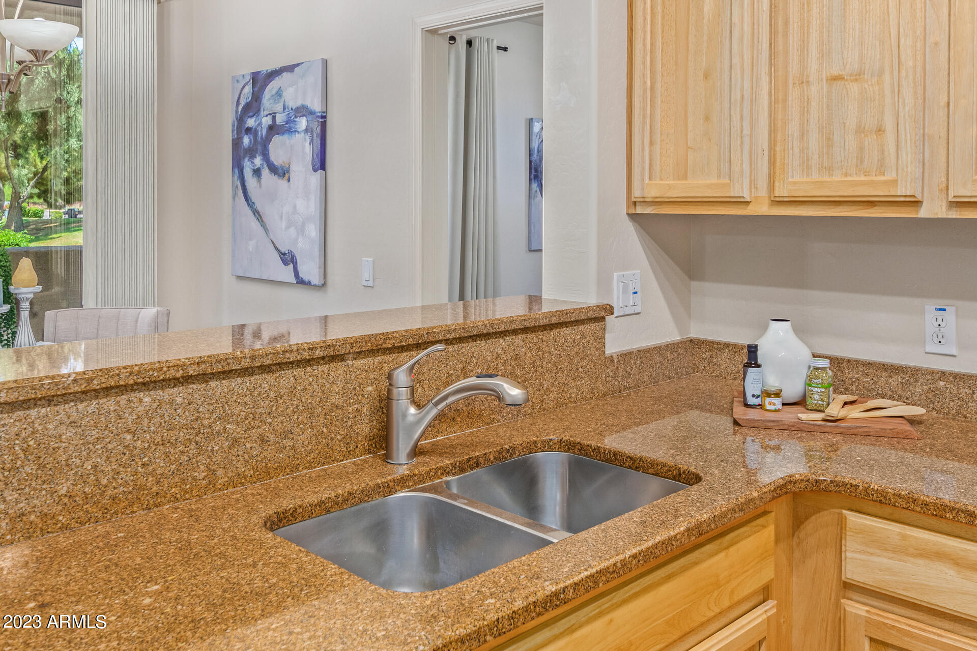 3330 South Gilbert Road, Unit 1012 Chandler, AZ 85286 - Photo 13 of 31 kitchen