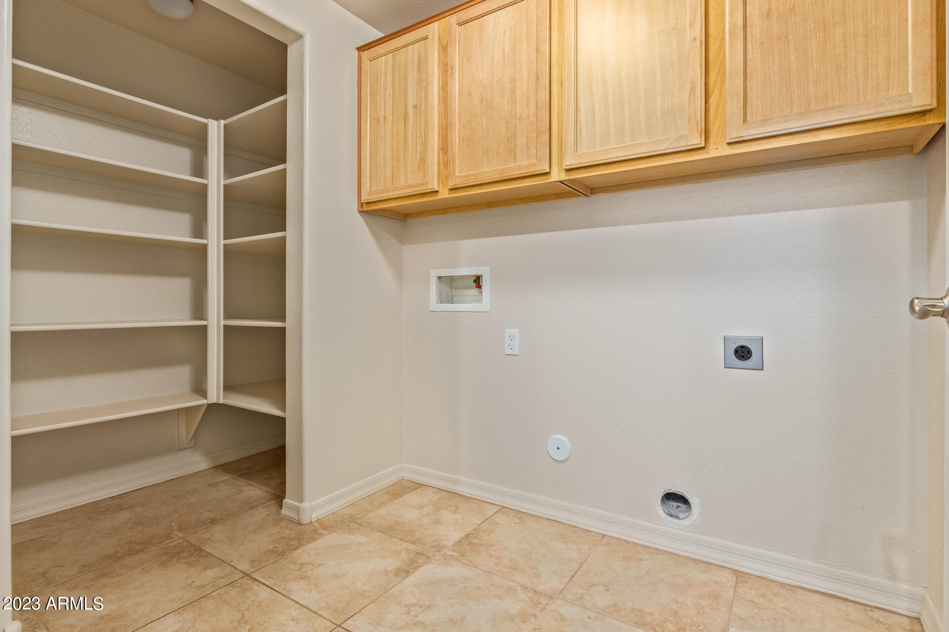 3330 South Gilbert Road, Unit 1012 Chandler, AZ 85286 - Photo 16 of 31 walk in pantry/laundry