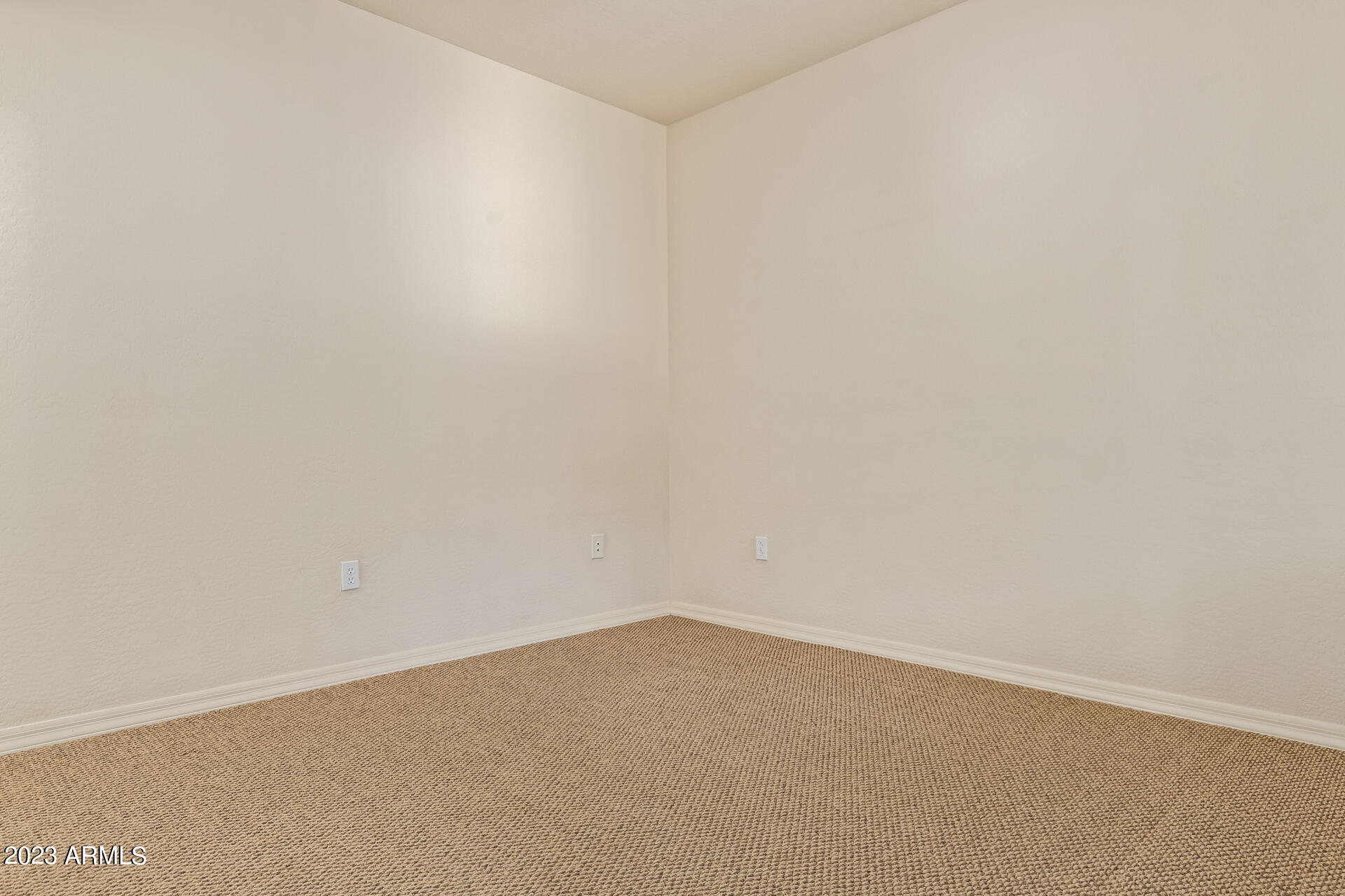3330 South Gilbert Road, Unit 1012 Chandler, AZ 85286 - Photo 22 of 31 2nd master bedroom