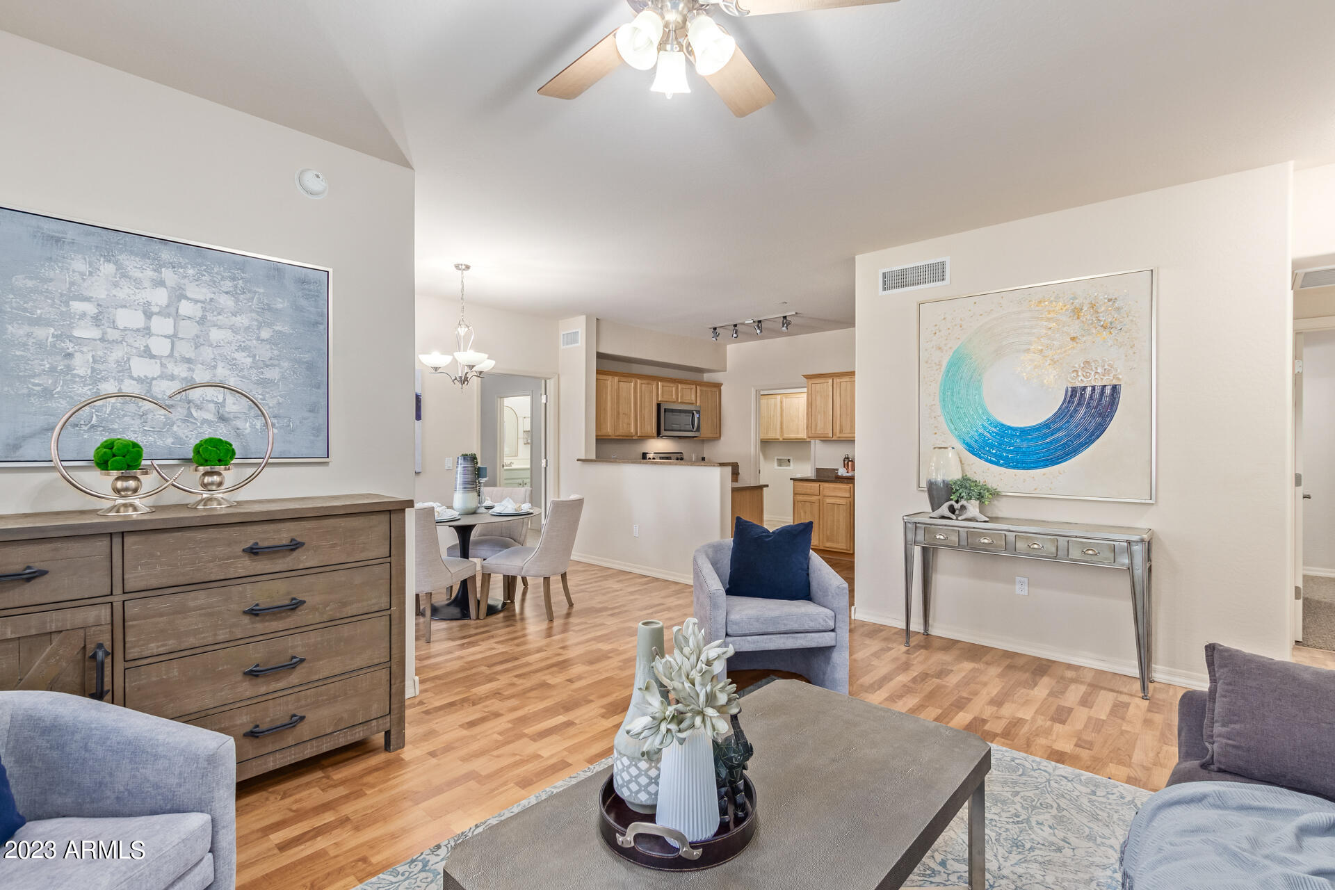 3330 South Gilbert Road, Unit 1012 Chandler, AZ 85286 - Photo 6 of 31 great room
