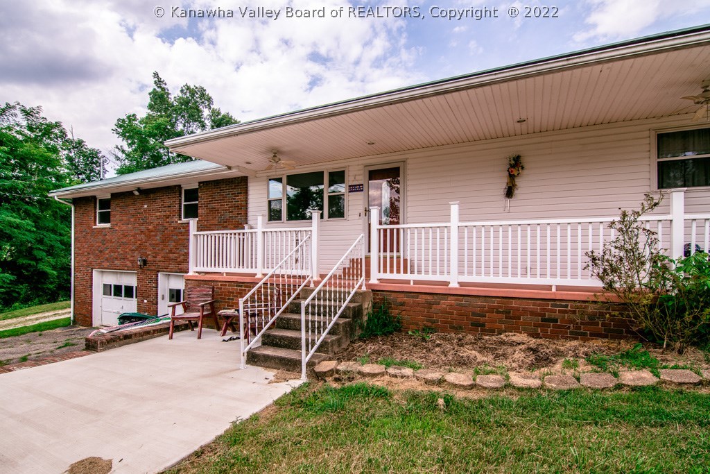 841 Grasslick Ripley, WV 25271 - Photo 2 of 28 Gallery Image 2